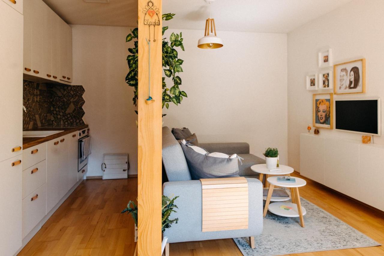 Apartman V Srdci Znojma „Jako Doma“ Зноймо Экстерьер фото
